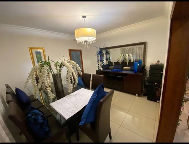 5 BEDROOM HOUSE FOR SALE IN LINMEYER